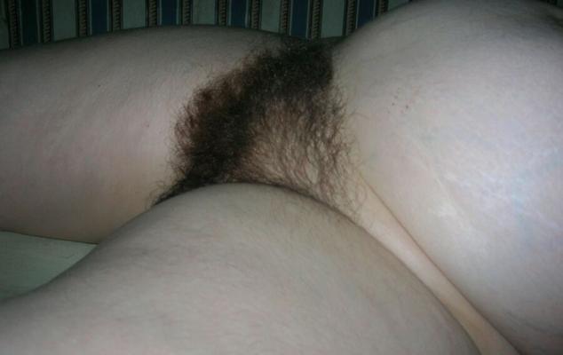 Me hairy pregnant (dirty comments, messages please)