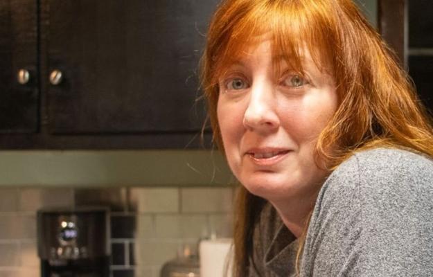 Hairy Redhead MILF Chrissy back to Kitchen