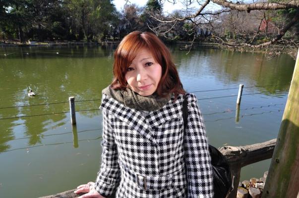 Die japanische MILF Misa Kotani zieht sich aus, duscht und fickt