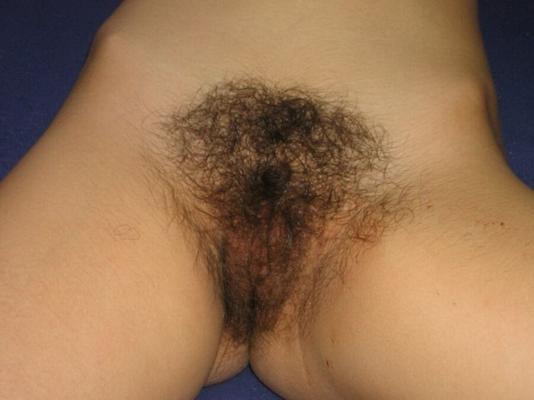 Gallery Petra-Mala-with-Hairy-Amateur-Wife-Bush