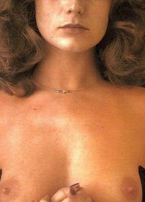 Cleb retrô - Corinne Clery (Bond Girl)