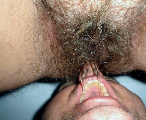 hairy pissing pussy