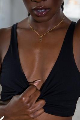 Fit Ebony Girl (AmyAzames) desnuda en Playboy