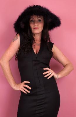 Marlyn Lindsay - beautiful British MILF - big hat