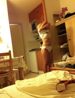 Private haarige MILF mit großen Titten