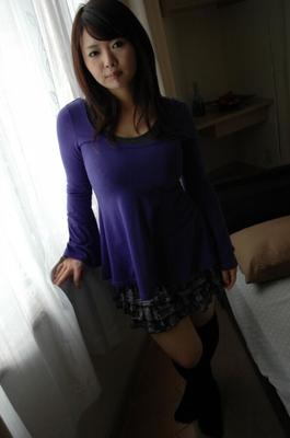 MILF japonaise aux gros seins Wakana Matsushita se déshabille, se douche, f