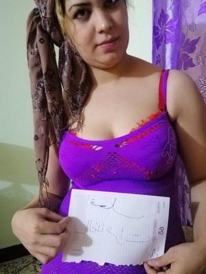 Árabe Submissa Marroquina Hijabi Esposa Exibicionista