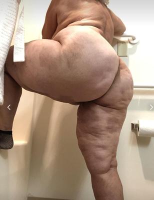 Granny Pawg Cellulite Baroness Gray Bush